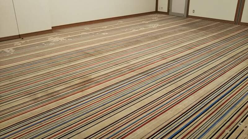 カーペットクリーニング