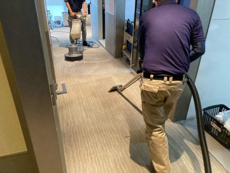 カーペットクリーニング