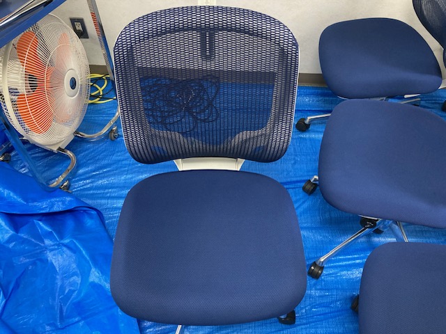 オフィスチェアークリーニング