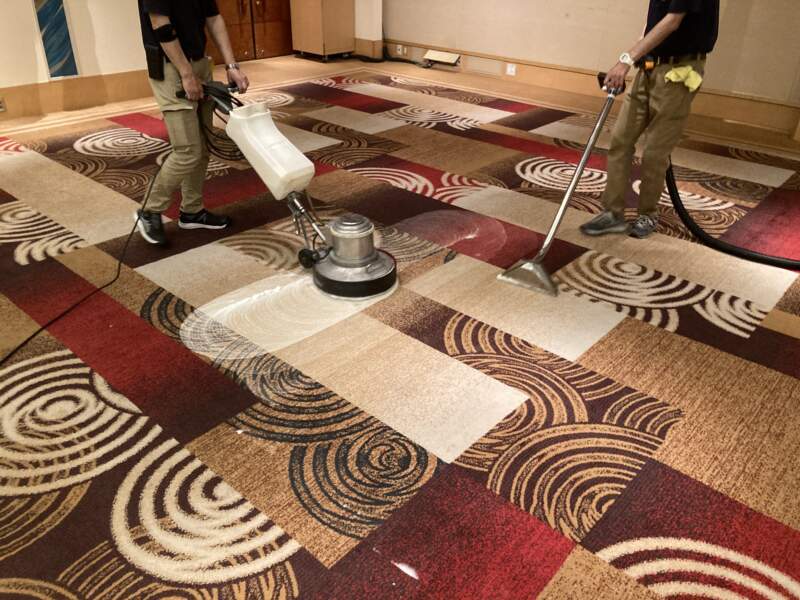 カーペットクリーニング