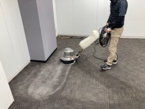 カーペットクリーニング