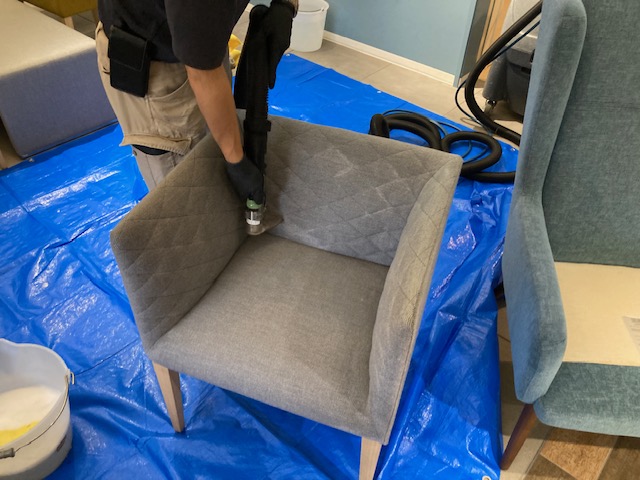 ソファークリーニング